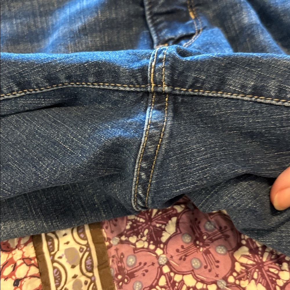 Levi Strauss Signature Totally Shaping Skinny Jeans - Picture 4 of 5